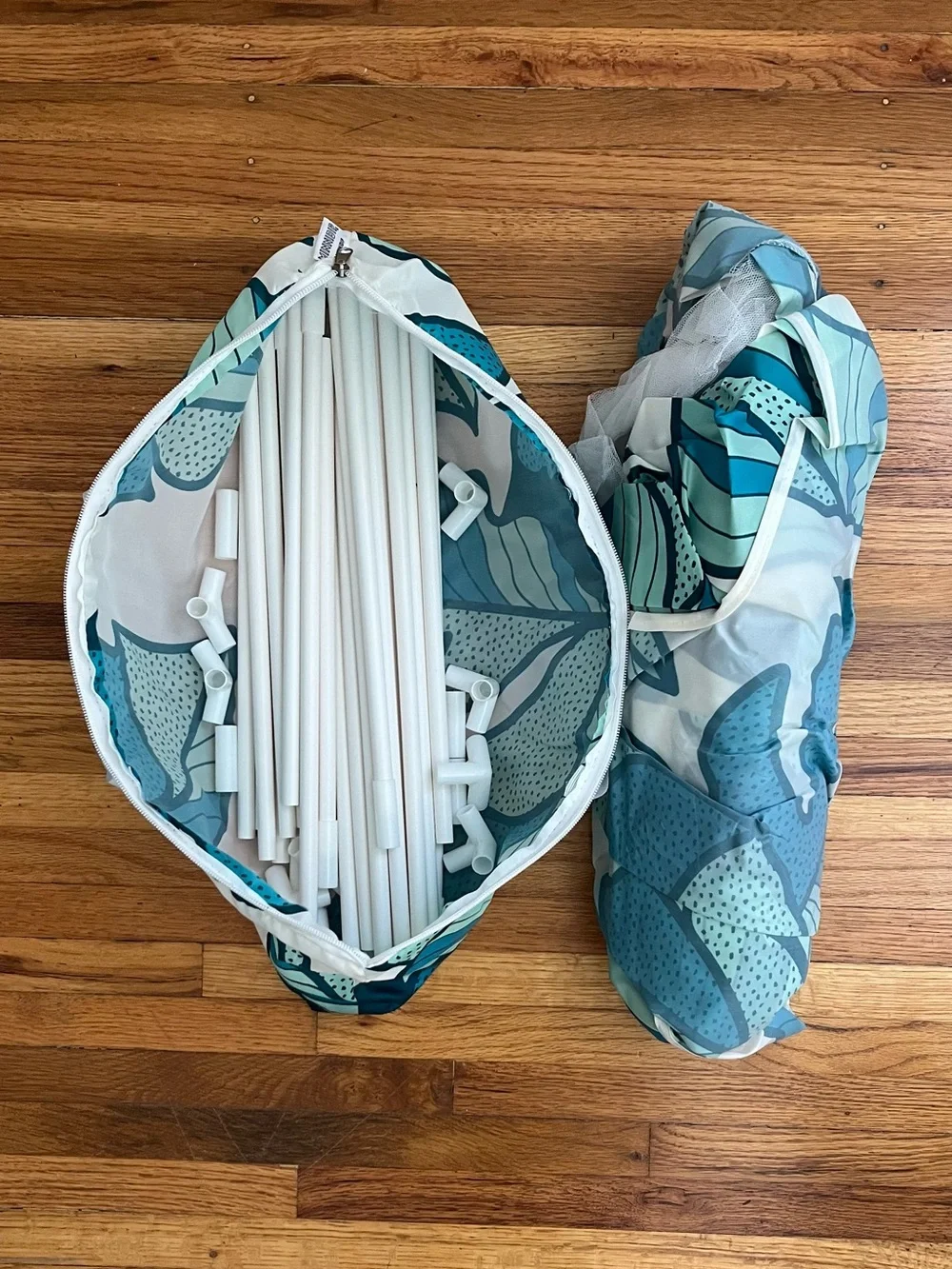 Minnidip Pup-Ana. Cabana for your pup.